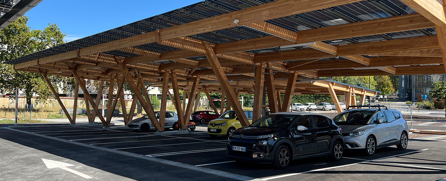  Ombrière de parking à l’Université de Bordeaux 